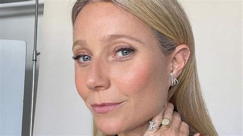 Gwyneth Paltrow Nude Pics & *NSFW* Leaks! – Celebs Unmasked